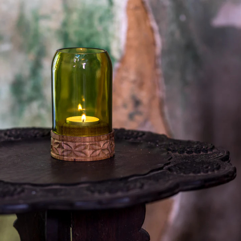 Handgemaakte Upepo theelichthouder - Gerecycled glas